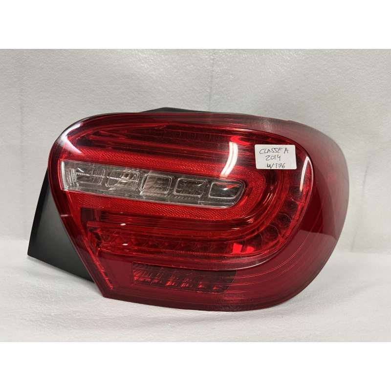 FAROLIM DIREITO MERCEDES CLASSE A W176 RFE-A1769063000