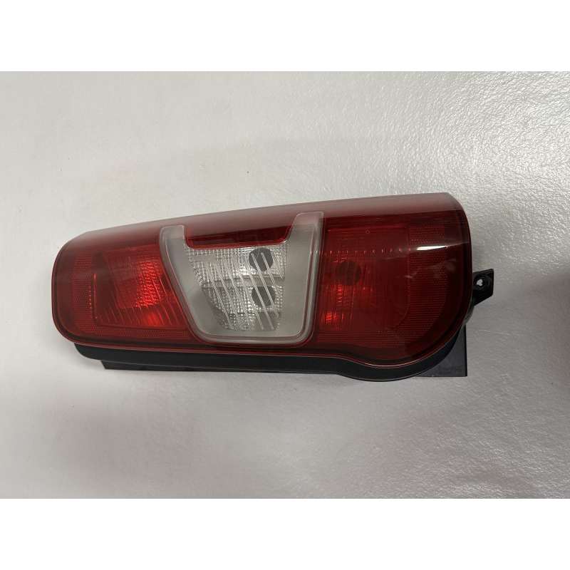 FAROLIM DIREITO RENAULT BERLINGO K9