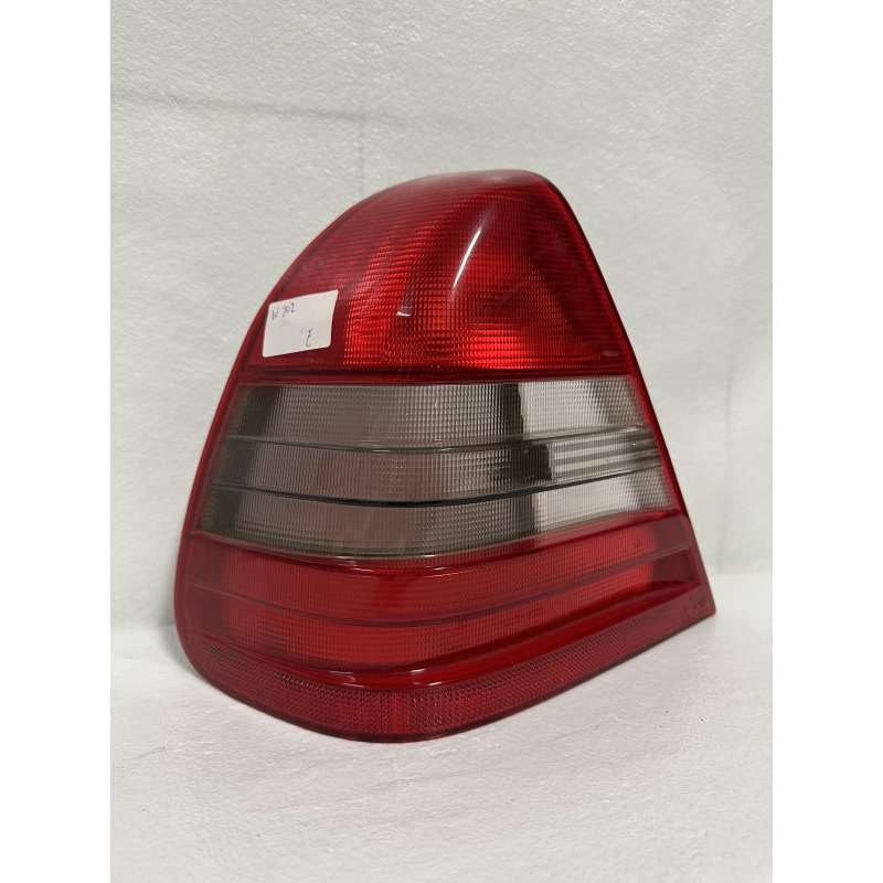 FAROLIM ESQUERDO MERCEDES W202