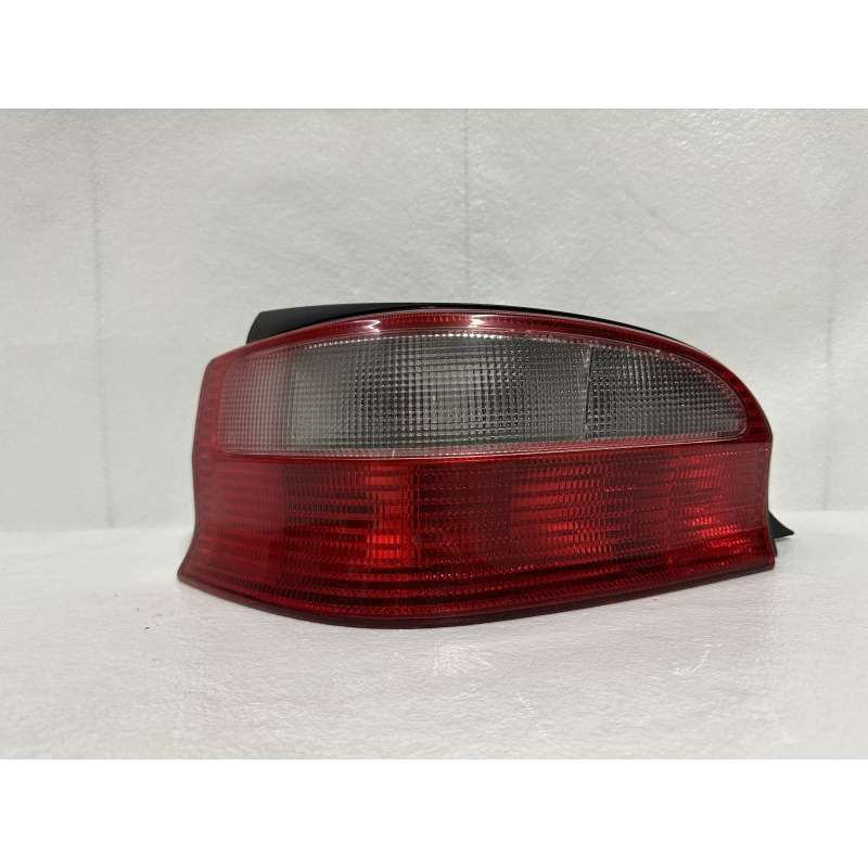 FAROLIM ESQUERDO CITROEN SAXO