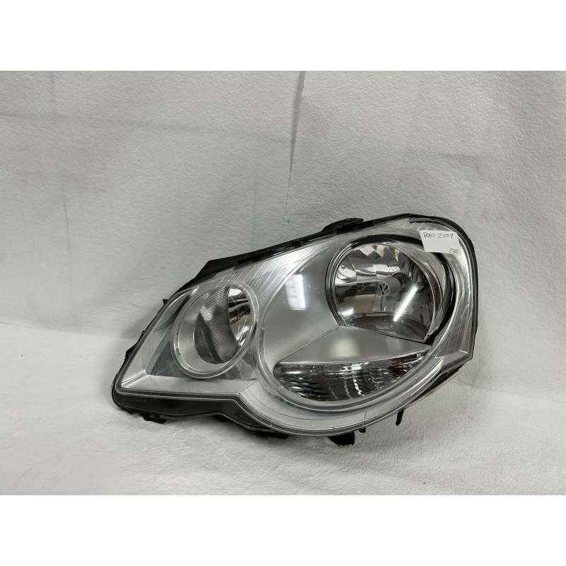 OTICA ESQUERDA VOLKSWAGEN POLO ANO 2007 REF-6Q1941007AT-89311996